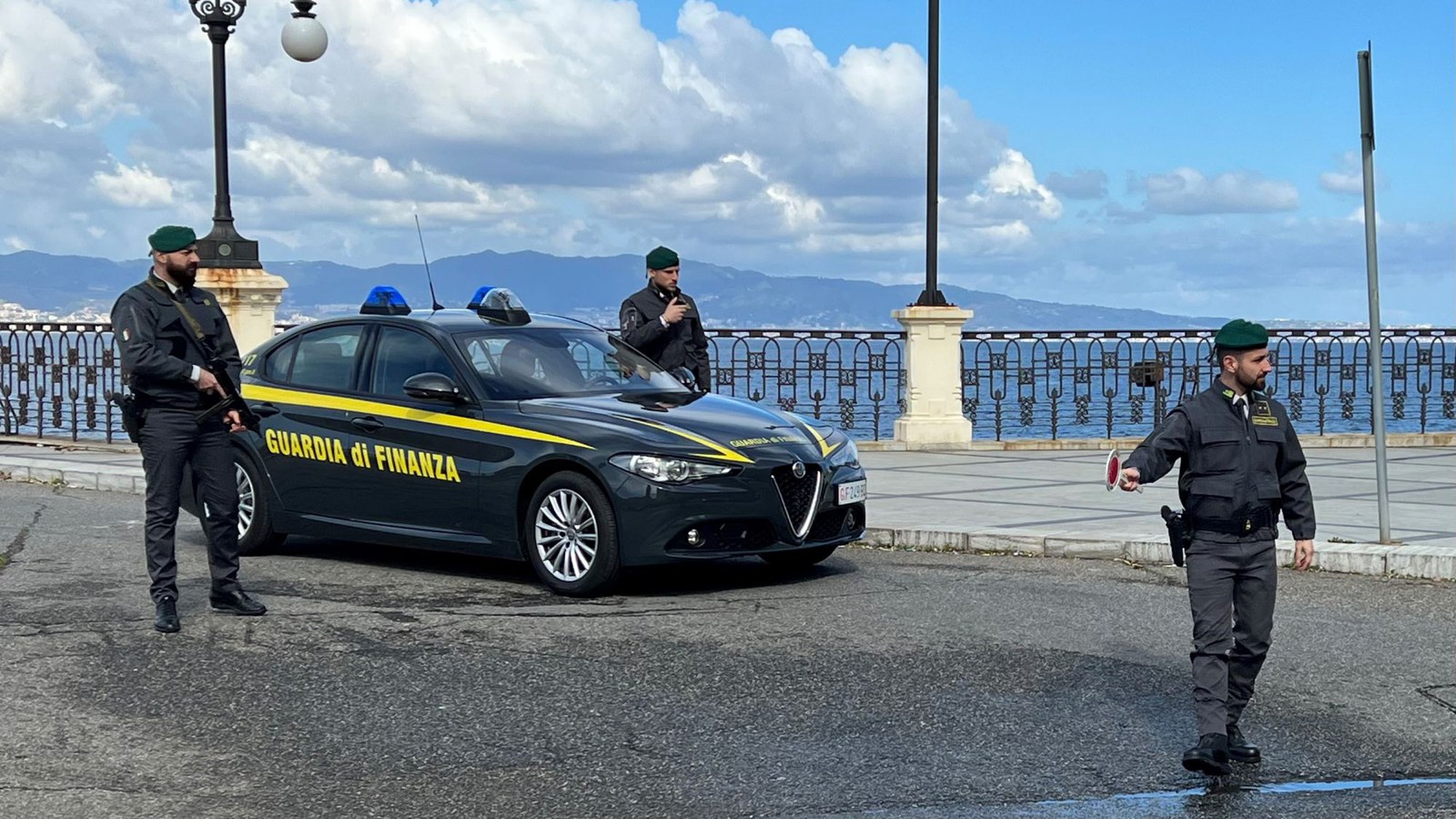 Reggio Calabria Sequestro Per Truffa E Peculato Nei Confronti Di Un